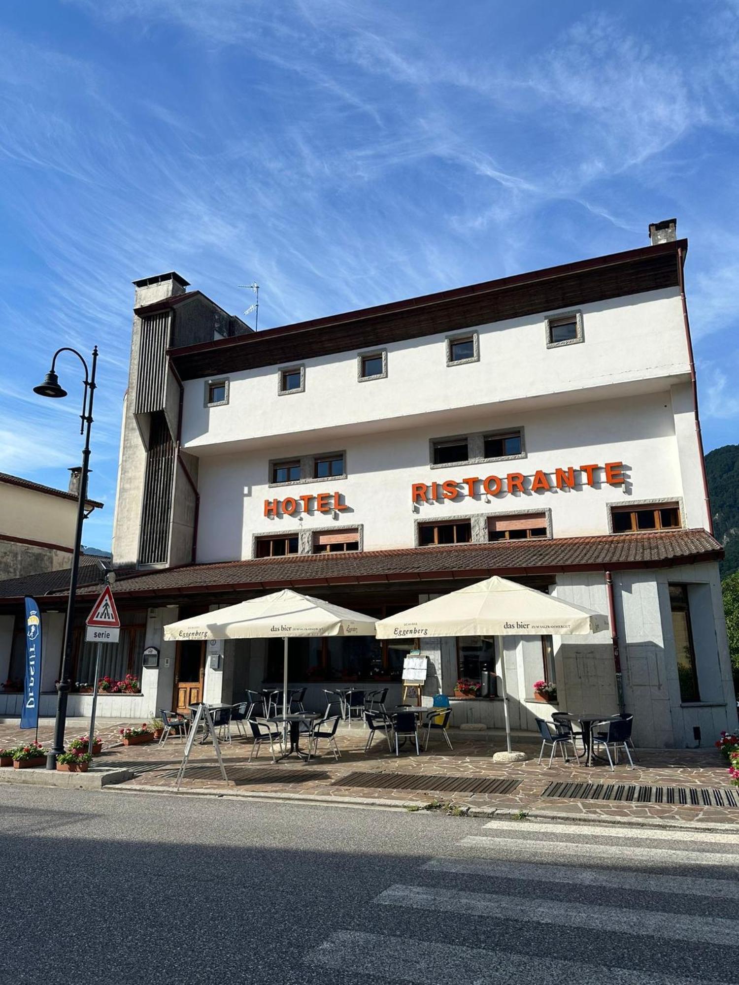 Bike & Bikers Hotel Restaurant Ampezzo Eksteriør bilde