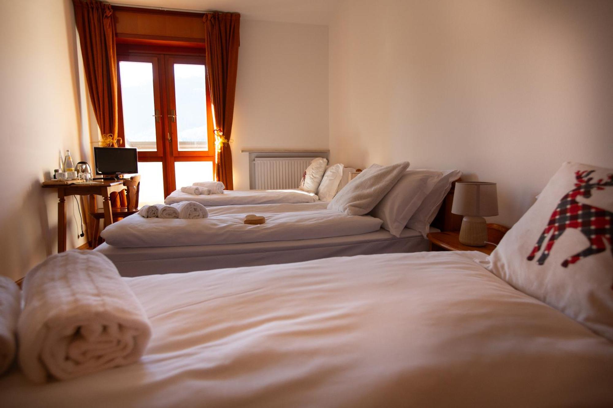 Bike & Bikers Hotel Restaurant Ampezzo Eksteriør bilde